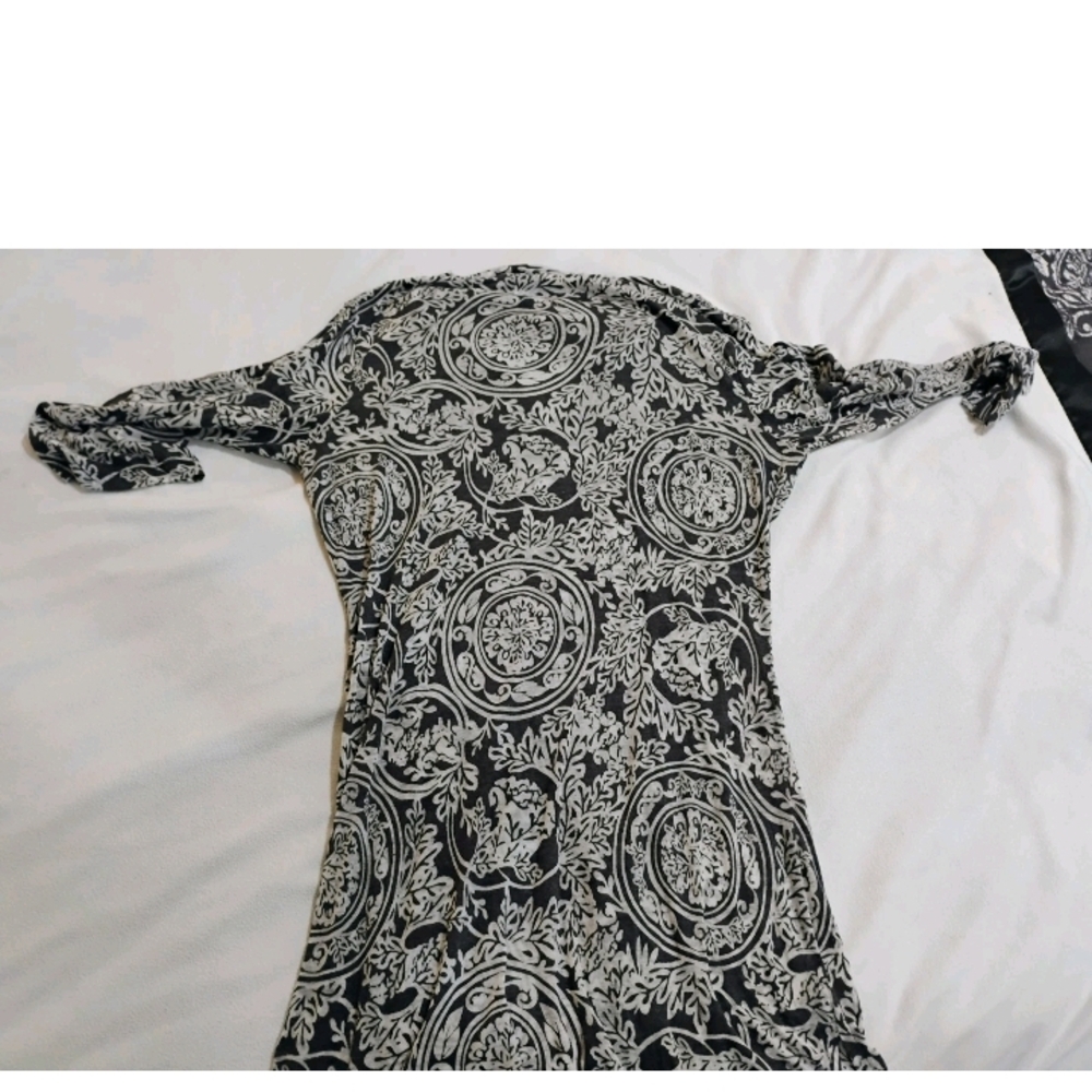 Balance Collection Black and Gray Hooded Long Sleeve Sheer Dress - Picture 5 of 7